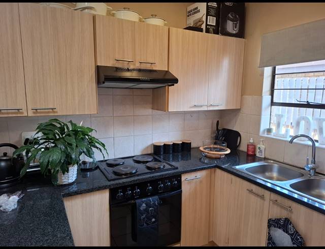 2 BEDROOM TOWNHOUSE FOR SALE IN BERGBRON